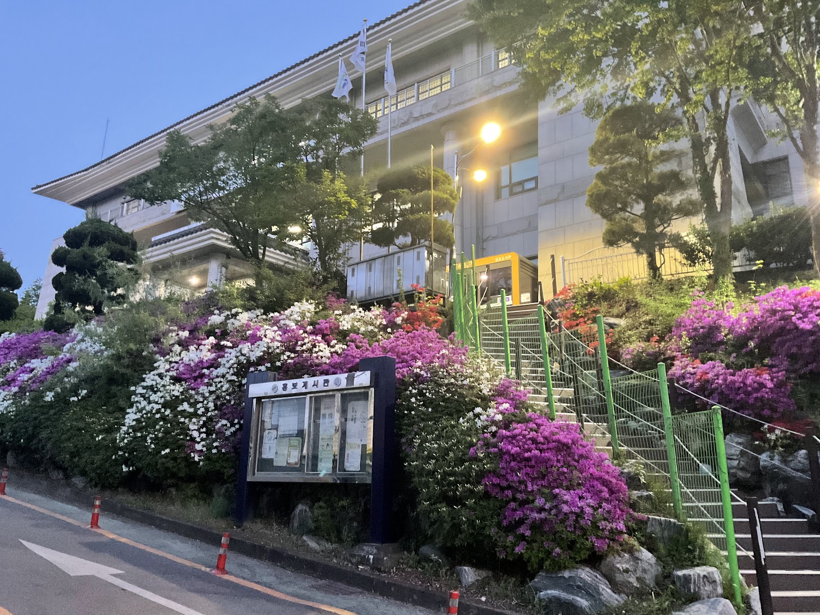 성포도서관 사진